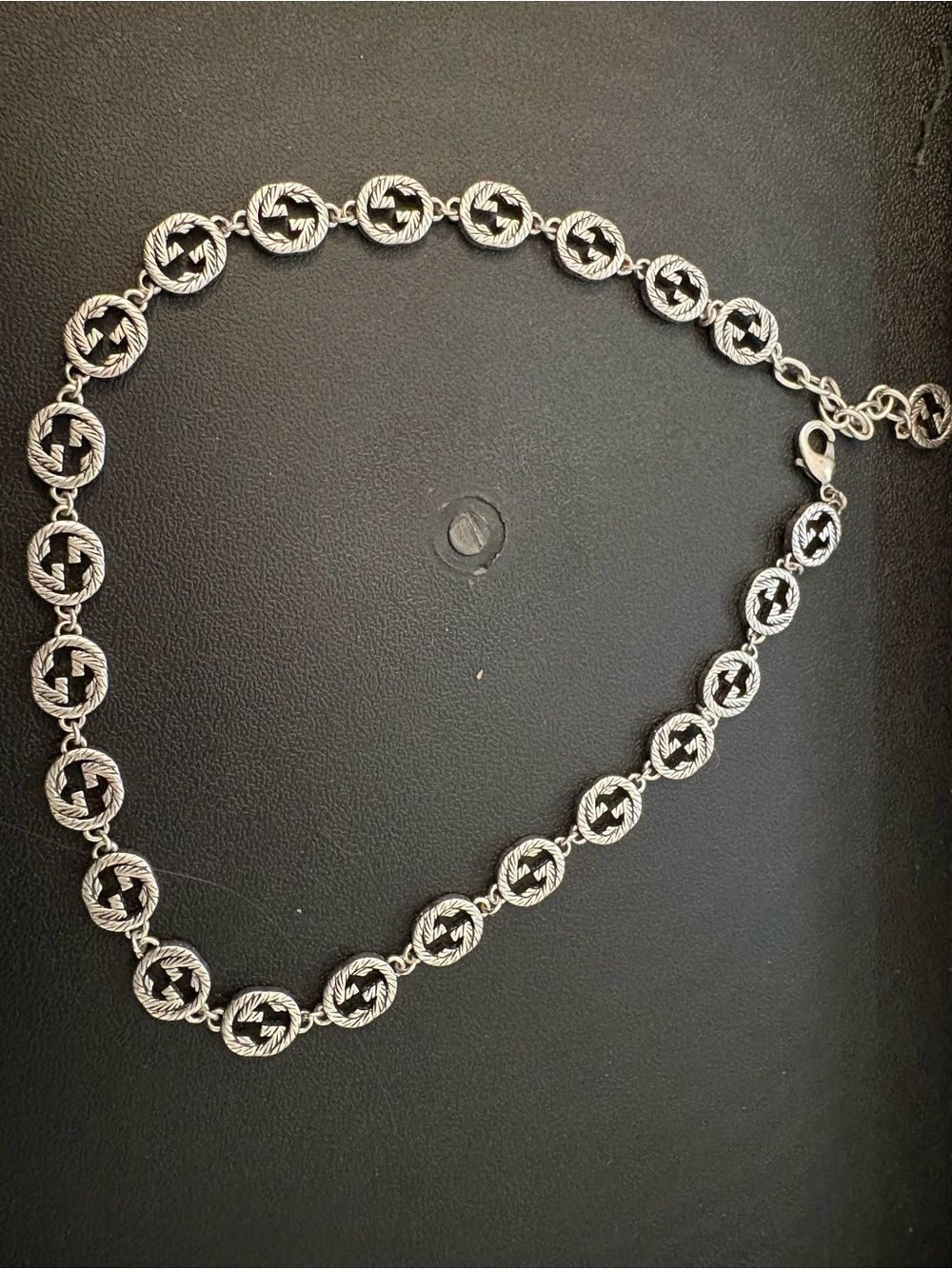 New with box Gucci Silver-Tone Interlocking Round Link Necklace